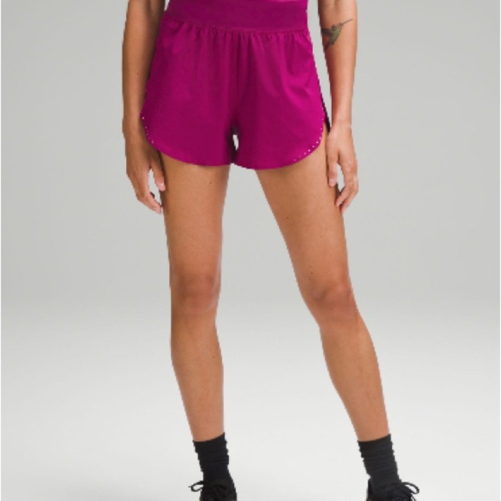 Fast and Free Reflective High-Rise Classic-Fit Short 3"